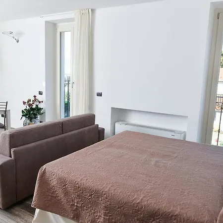 La Colombina Apartment *